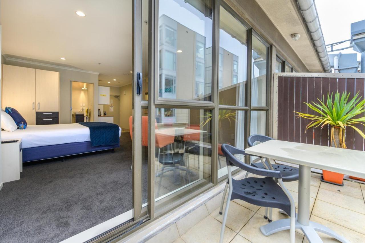 U Residence Hotel Wellington Buitenkant foto